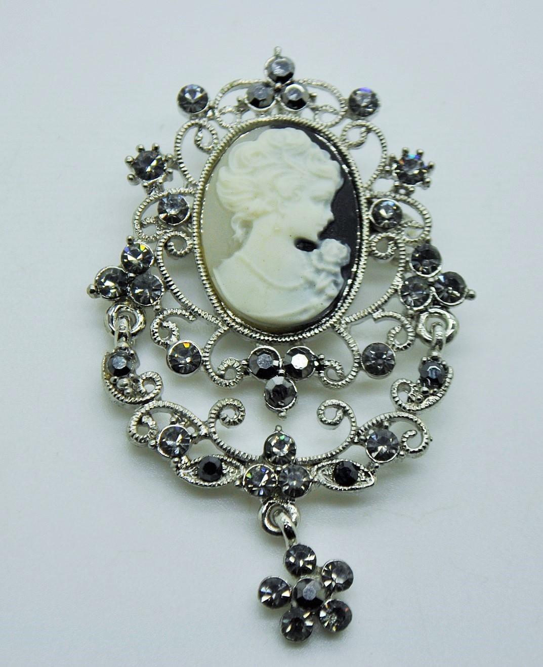 Elegant cameo Victorian black rhinestone crystal fashion pendant brooch/pin YD43