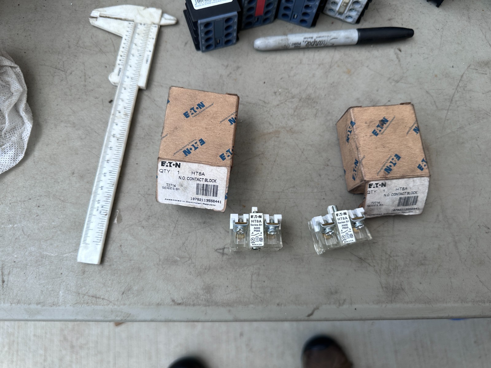 Eaton HT8A N.O. Contact Block (Lot of 2)