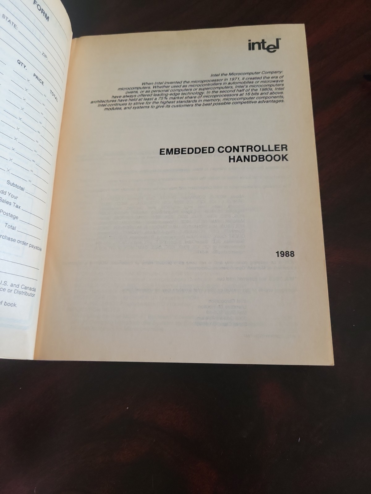 Vtg. INTEL Embedded Controller Handbook Volume 2 16-bit 1988 Edition