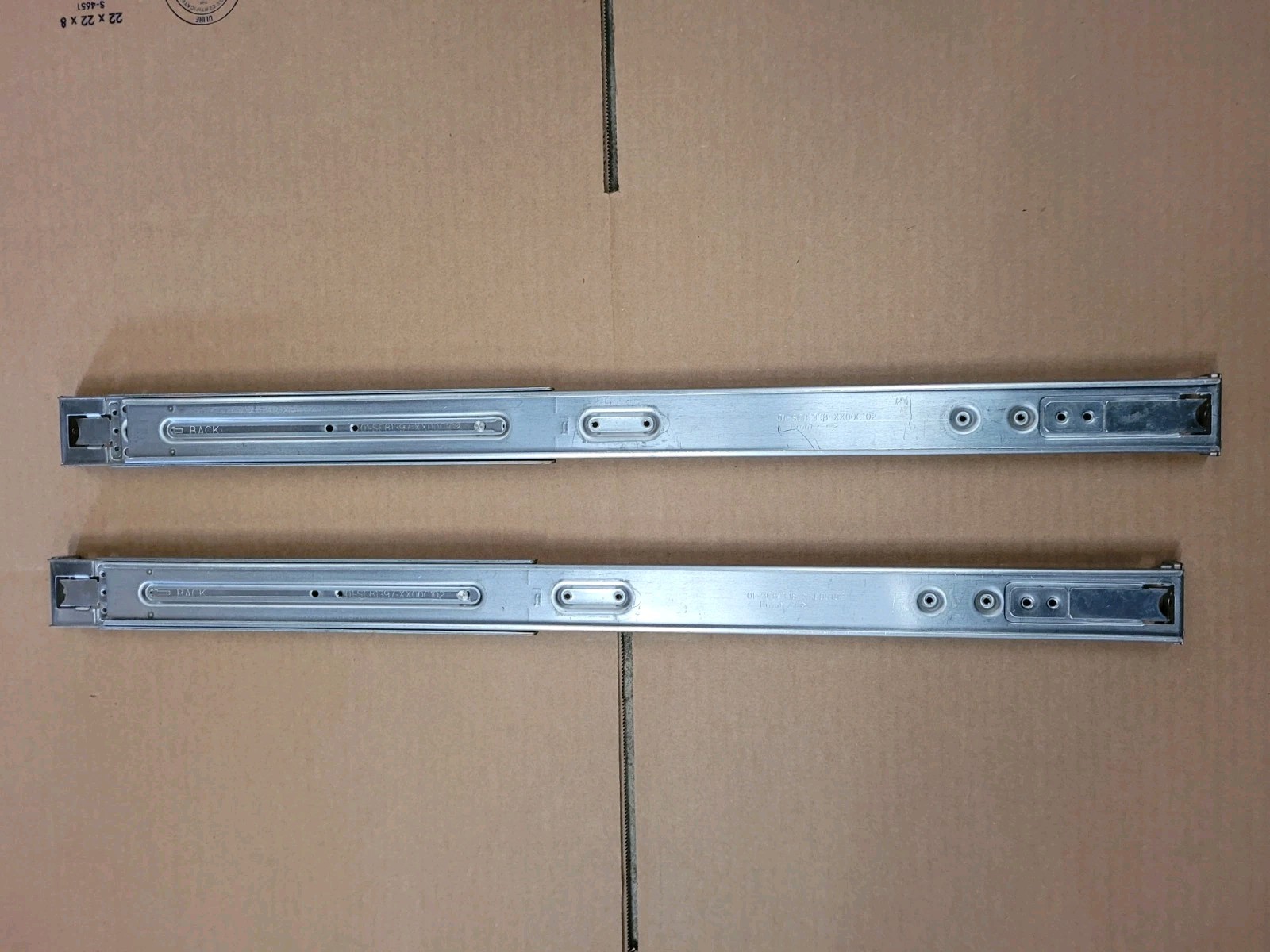 Supermicro MCP-290-00102-0N 1U 25.6"-33.05" Outer Rails for CSE-815/818/113/512F