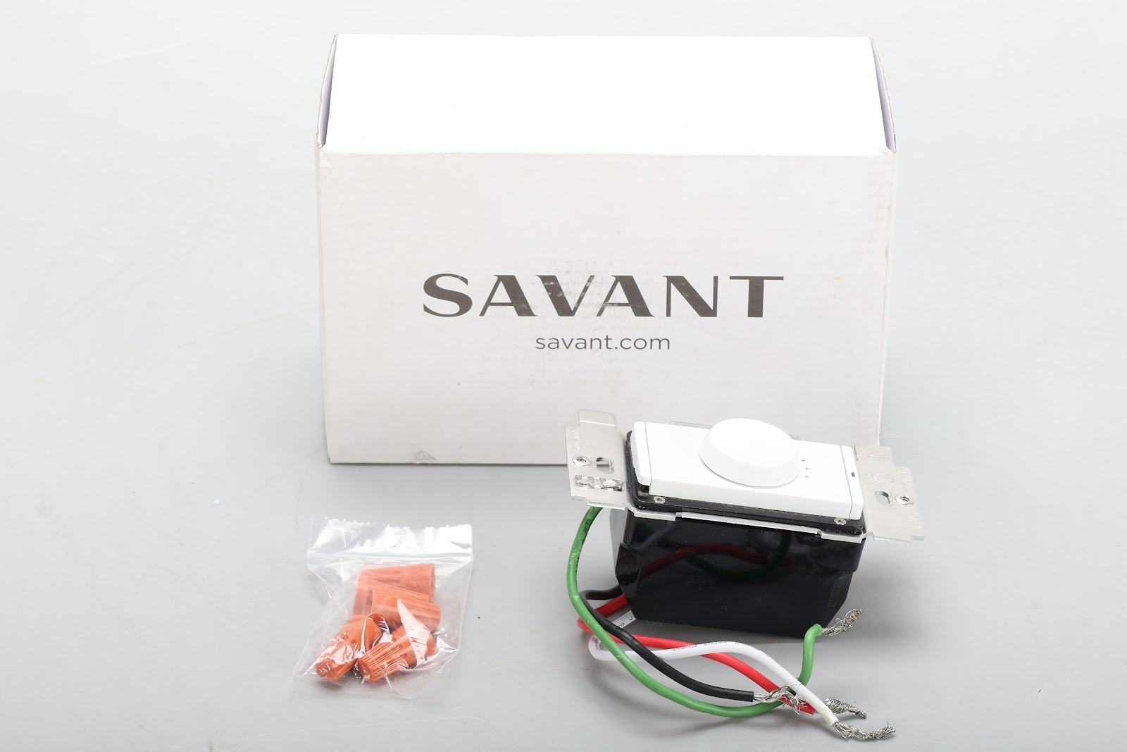Savant WIF-SWS104 Wireless Fan Controller White With Wire Nuts and Original Box