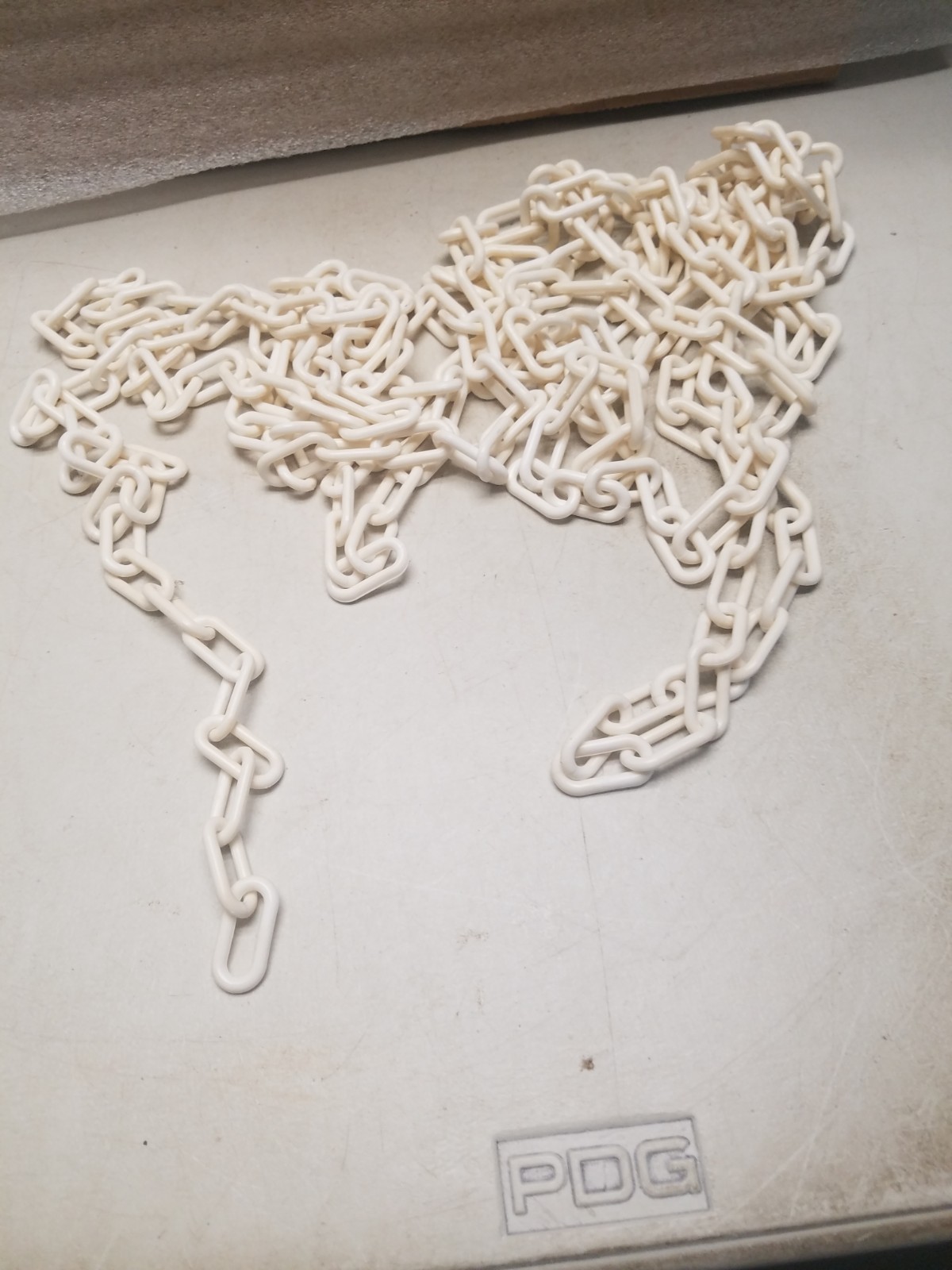 24' Plastic Chain (D)