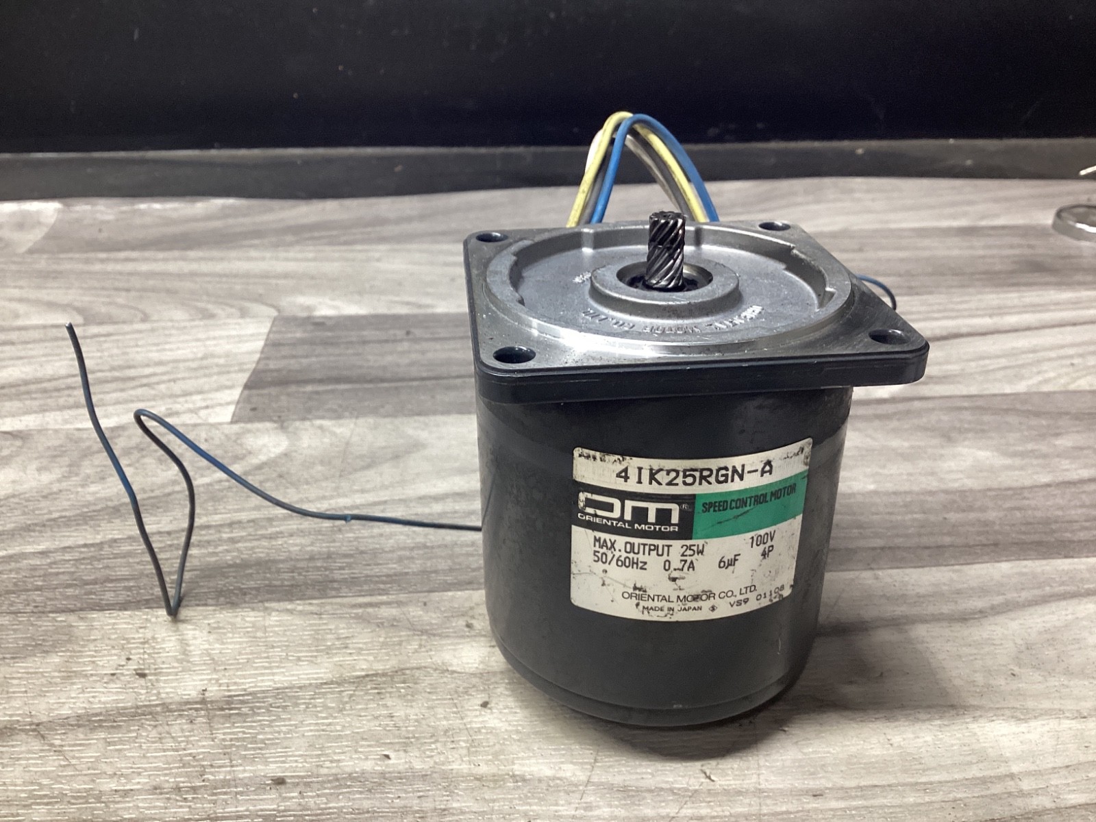 ORIENTAL MOTOR 4IK25RGN-A 25W 100V , 0.7A  #126B154PR3