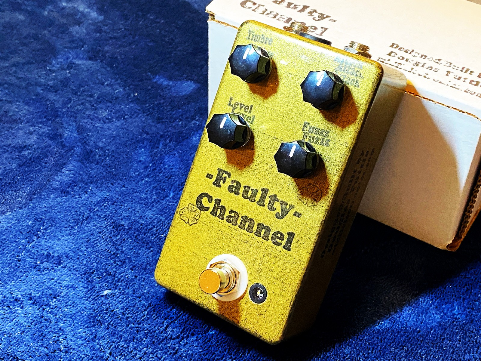 Midfi Faulty Channel Fuzz - Guitar Effects Pedal