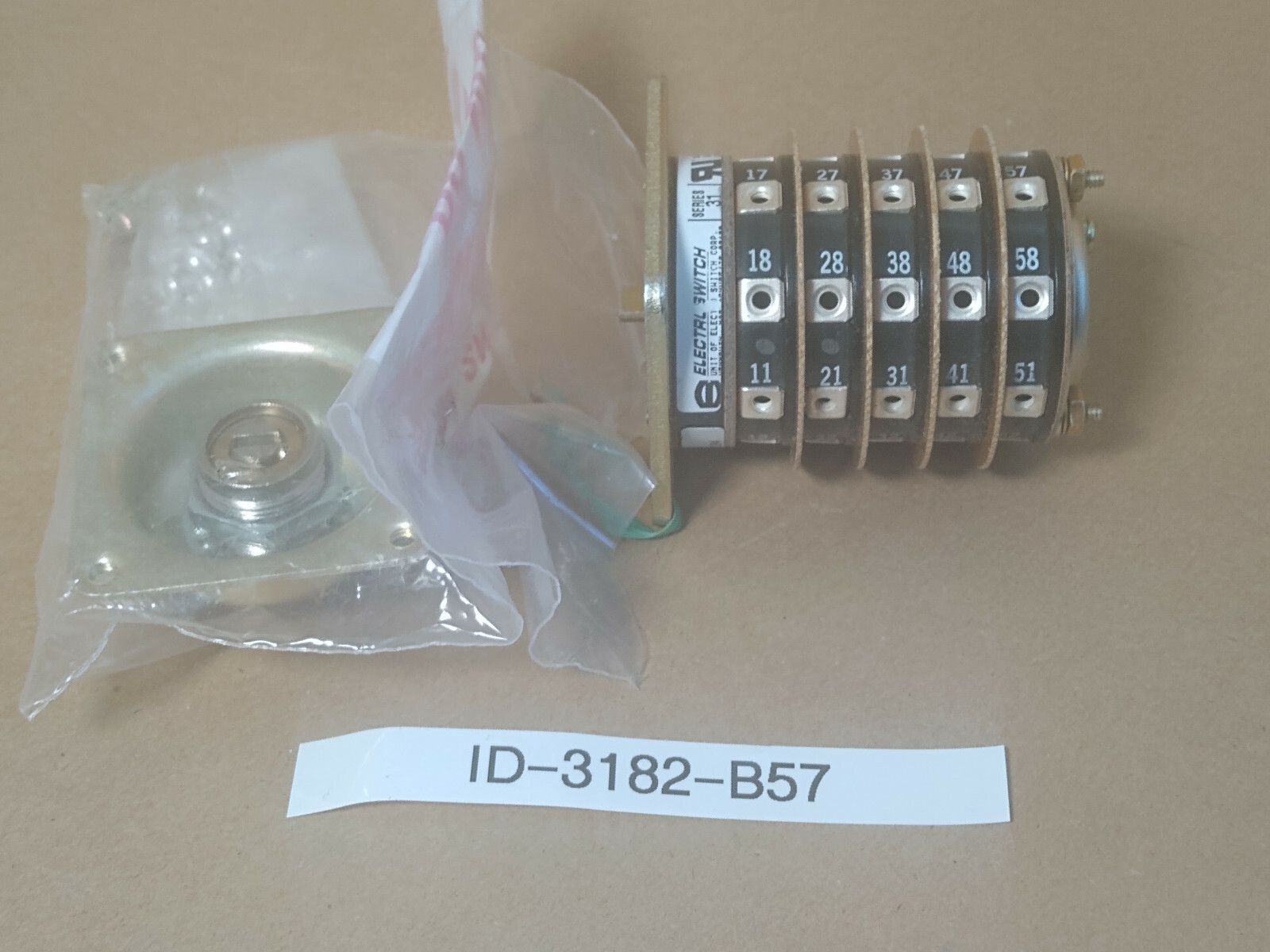 NEW Electroswitch Catalog # 65905LF Rotary Switch Series 31