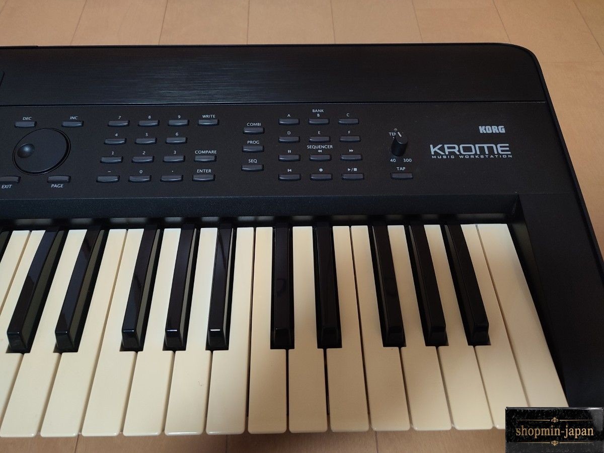KORG KROME 61 Workstation Synthesizer Tested w/ Case Adapter from Japan
