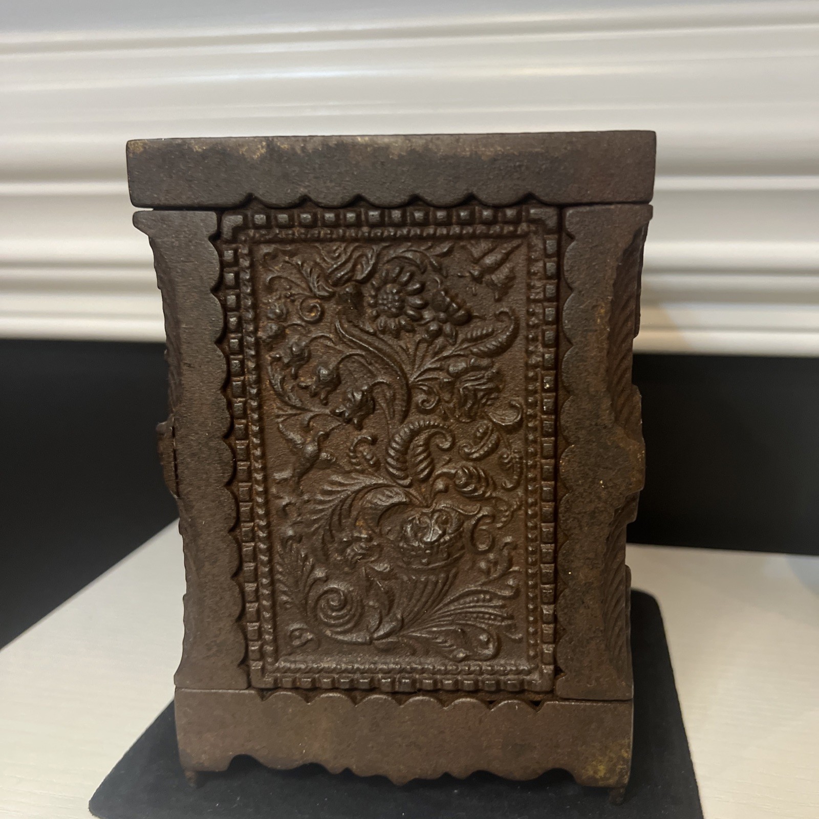 J&E Stevens August 17th, 1897 - Material, Cast Iron) (Burglar Proof Safe)not Key