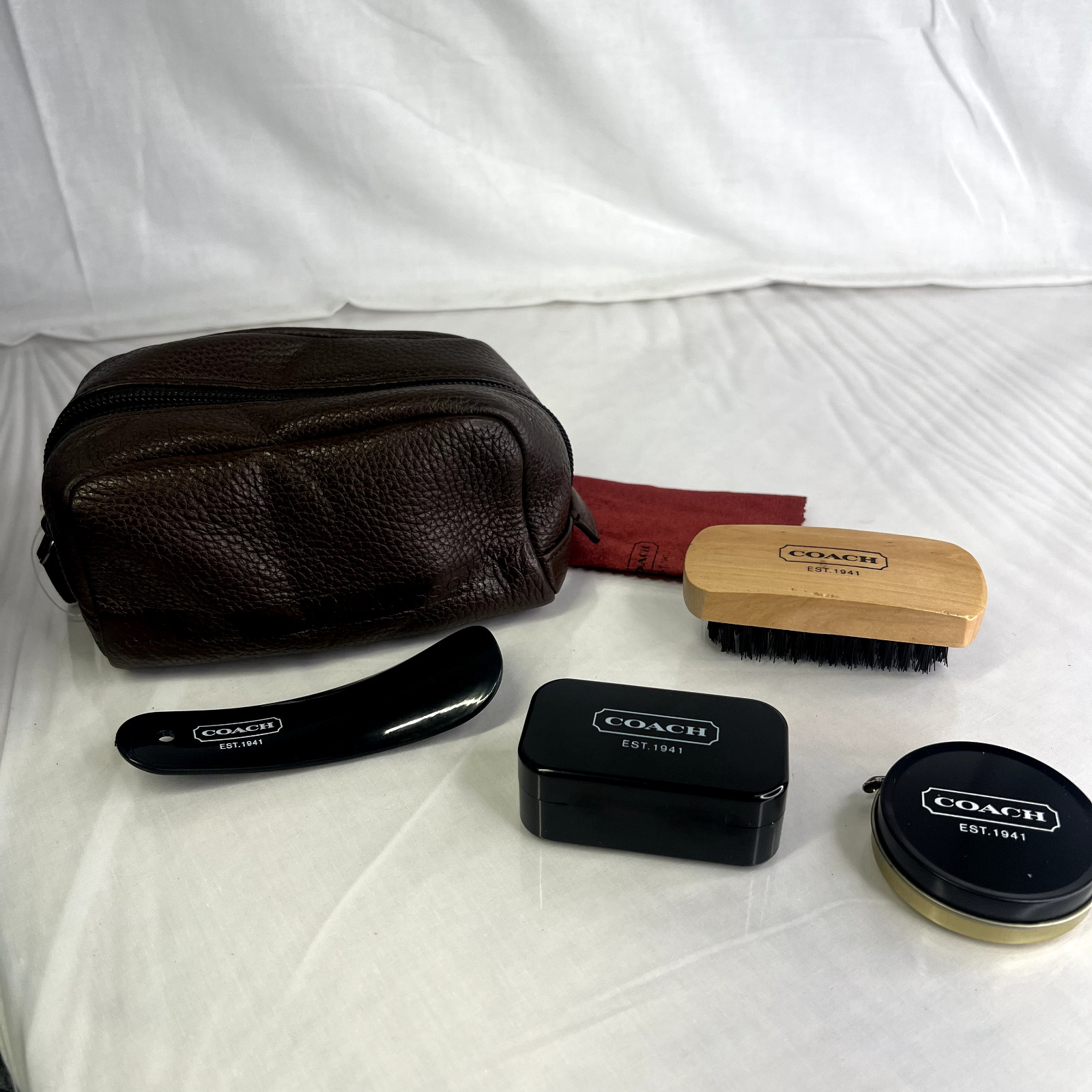 COACH Mens Brown Shoe Shine Kit 6 Pieces