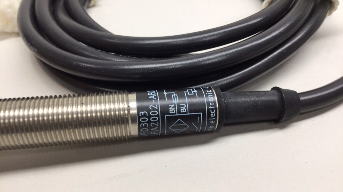 IFM Efector IFA2002-ABOW Inductive Proximity Switch Sensor IF0303