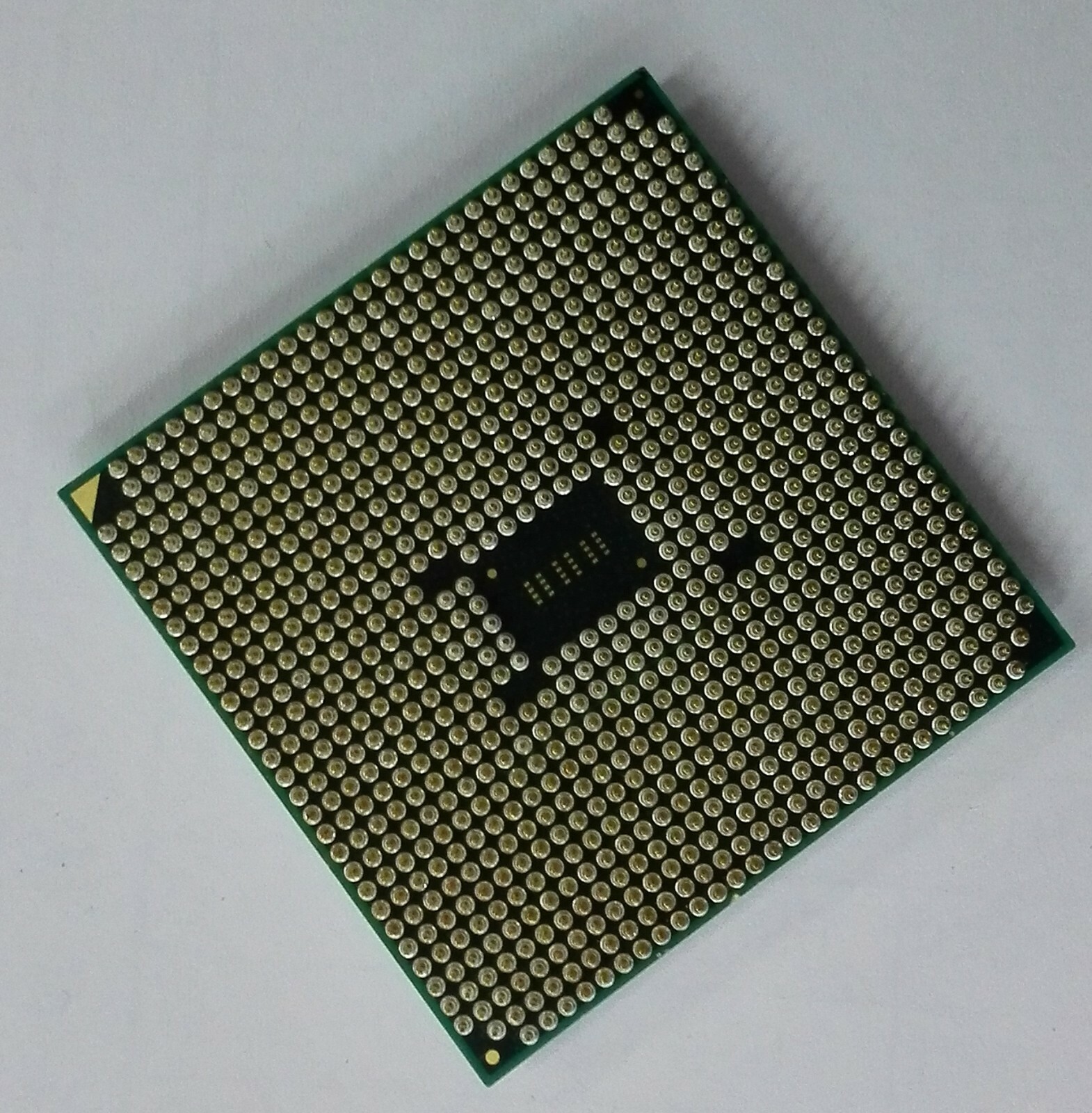 AMD Athon X4 880K Desktop Processor Socket FM2+ 95W TDP