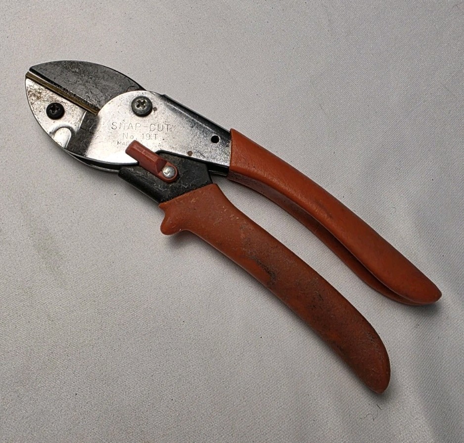 Vintage Seymour Smith Snap-Cut No. 19T Anvil Pruning Shears Cutters Made in USA