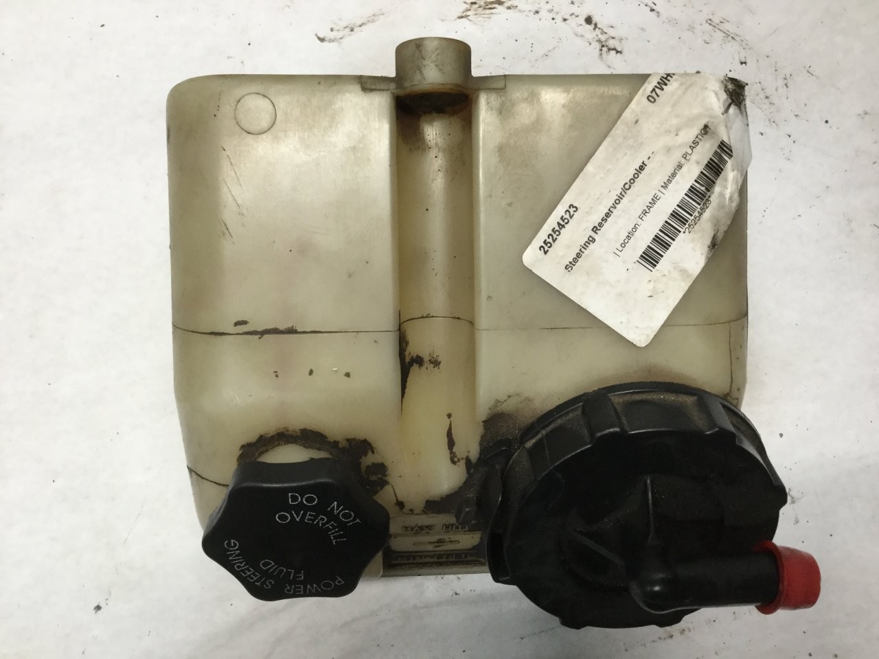 Freightliner M2 106 Power Steering Reservoir - Used