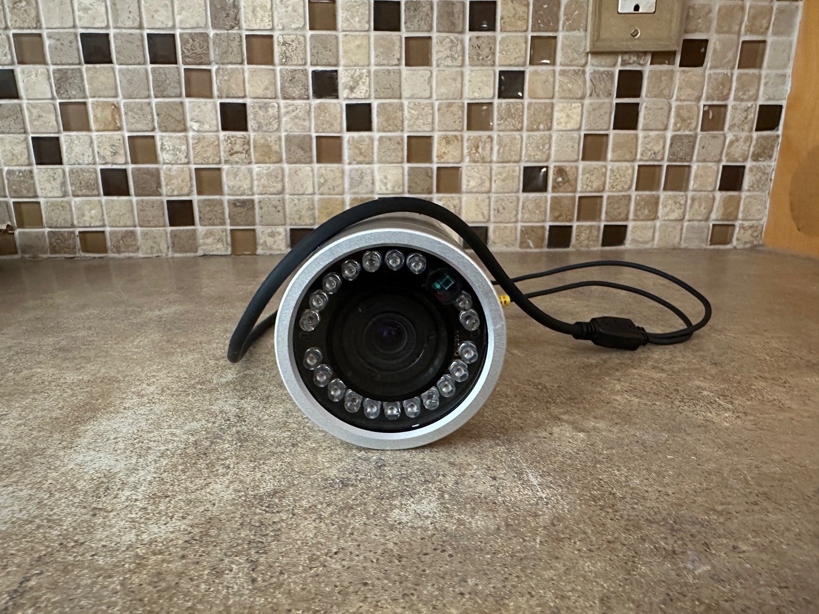 GANZ BCH-IR312NA IR COLOR CAMERA 540TVL VF BULL 3.3-12MM A/I 12V