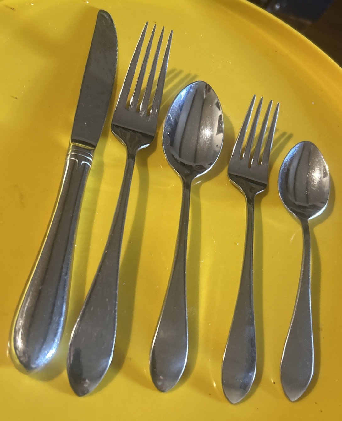 Gorham Meredith 5 Piece Place Setting Stainless 18/8 Flatware Ridge Back