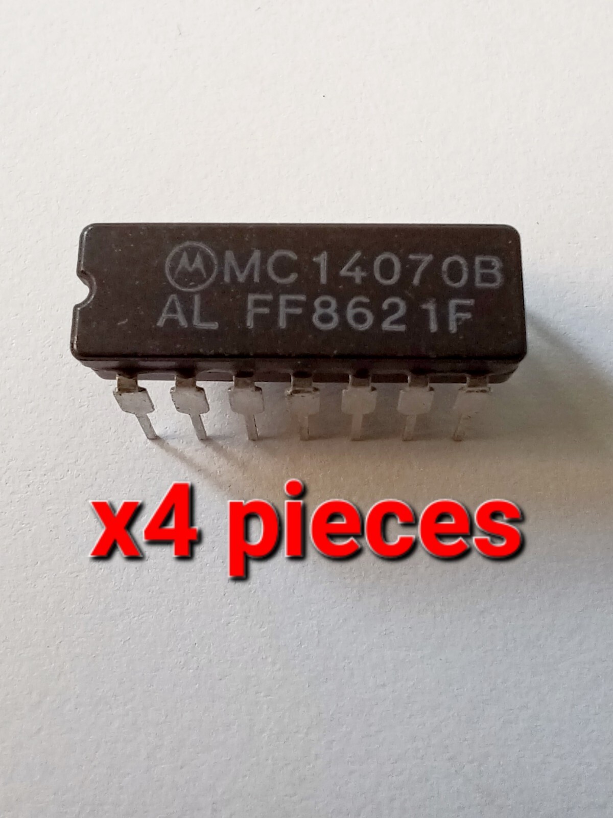 Lot of 4*  Motorola  MC14070B AL Integrated Circuit IC Chip  DIP-14 Pin    New!