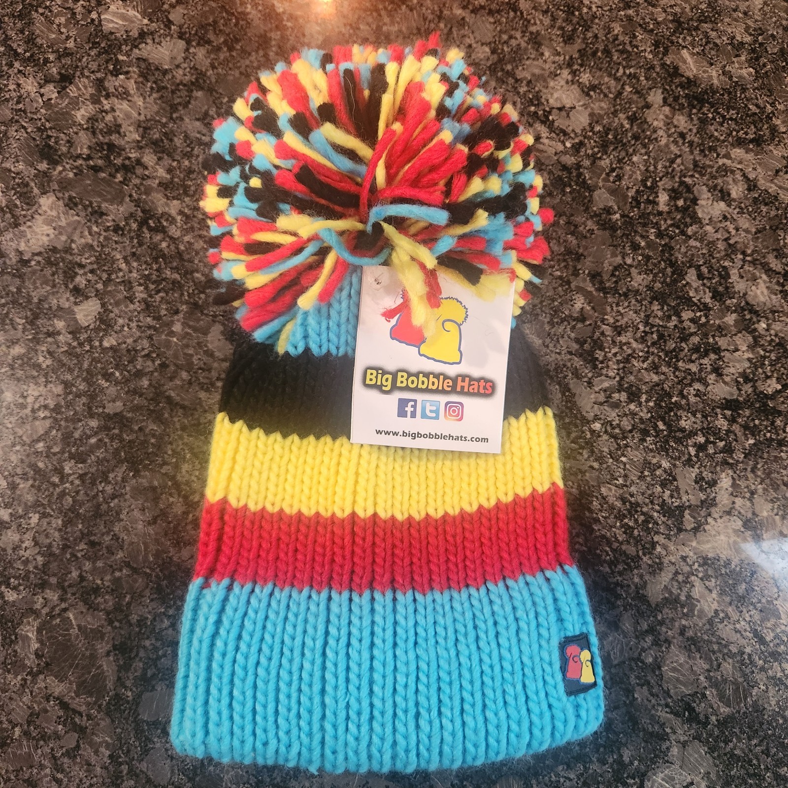 NWT Big Bobble Hat Belgium Beast Stripes Winter Hat Unisex Adult Knit New Sk15