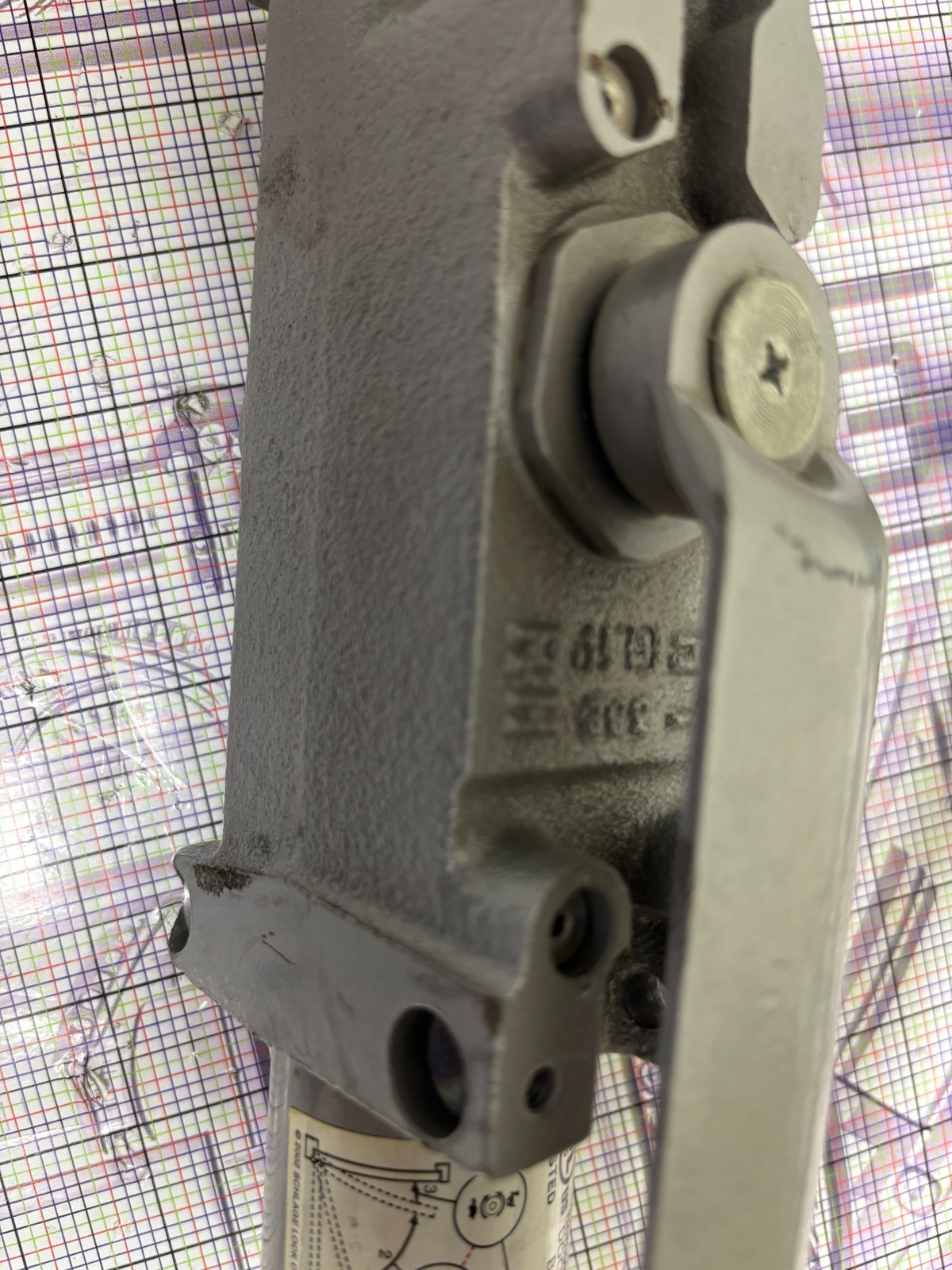 IR LCM 4111 DOOR CLOSER