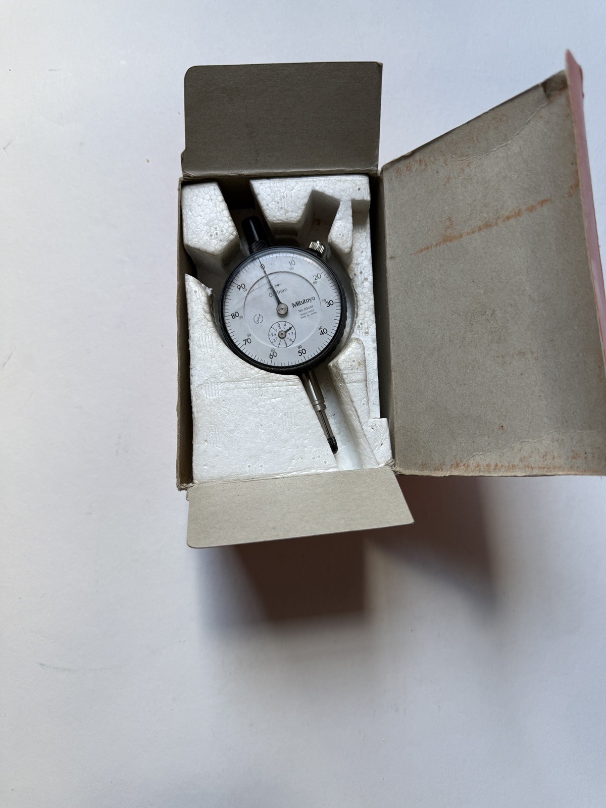 Vintage Mitutoyo Dial indicator Code No 2046F, box, 0.01mm - 10mm. Carbide Ball