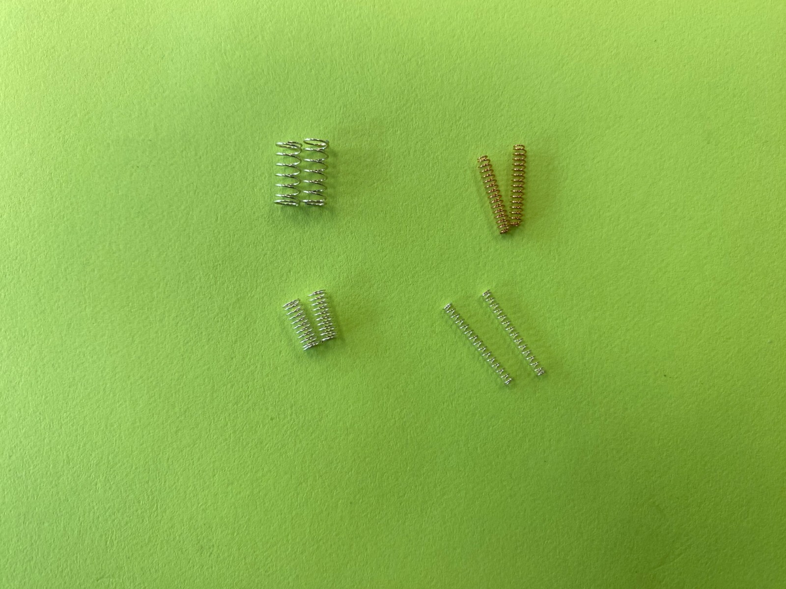20 Piece Spring Set - Beryllium Copper Wire Precision Springs (4 Sizes)
