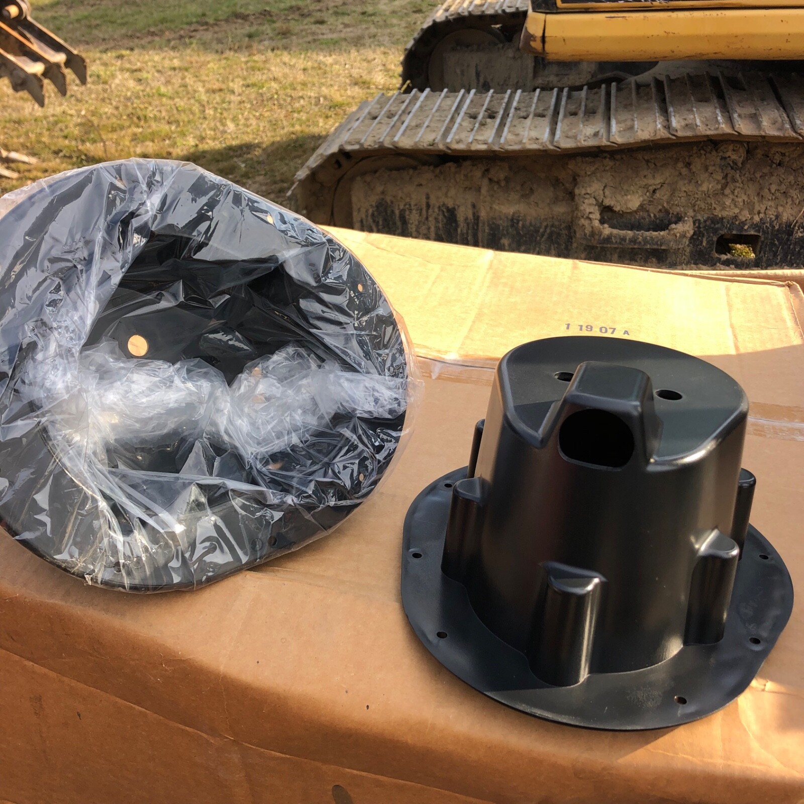 LIGHT BUCKETS,M998, HUMVEE,HUMMER,4X4,MILITARY,MILITARY SURPLUS