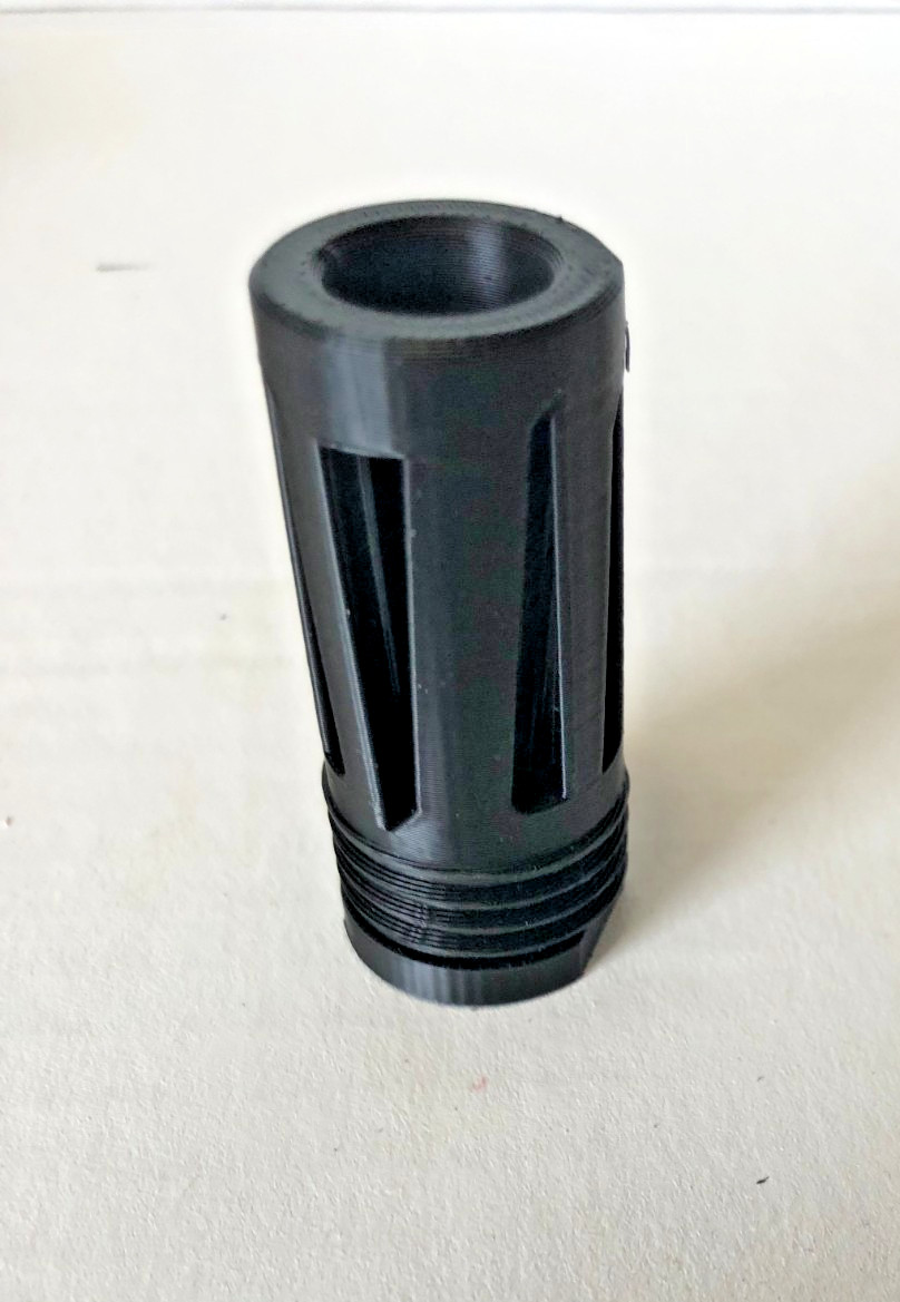 Airsoft Suppressor CCW 14 mm Thread defiantly not the same it is very diffrent