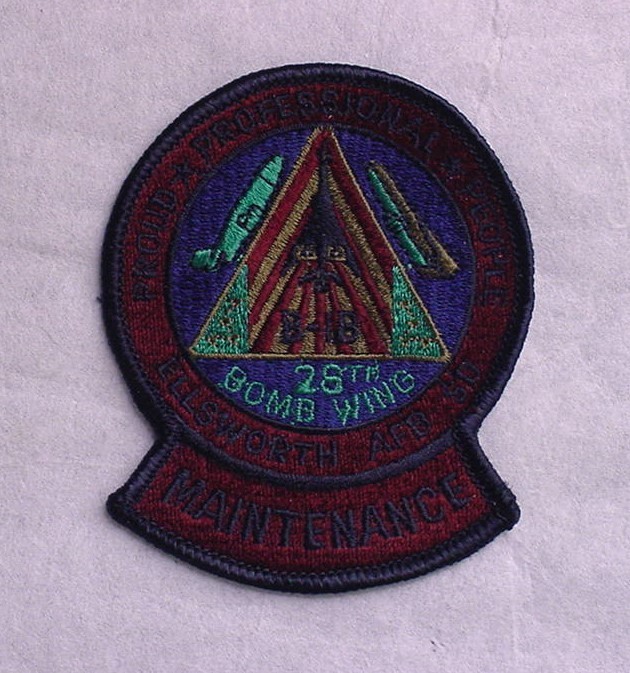 VINTAGE ORIGINAL 28TH BOMB WING MAINTENANCE PATCH - B-1 ELLSWORTH AFB, SD - FS