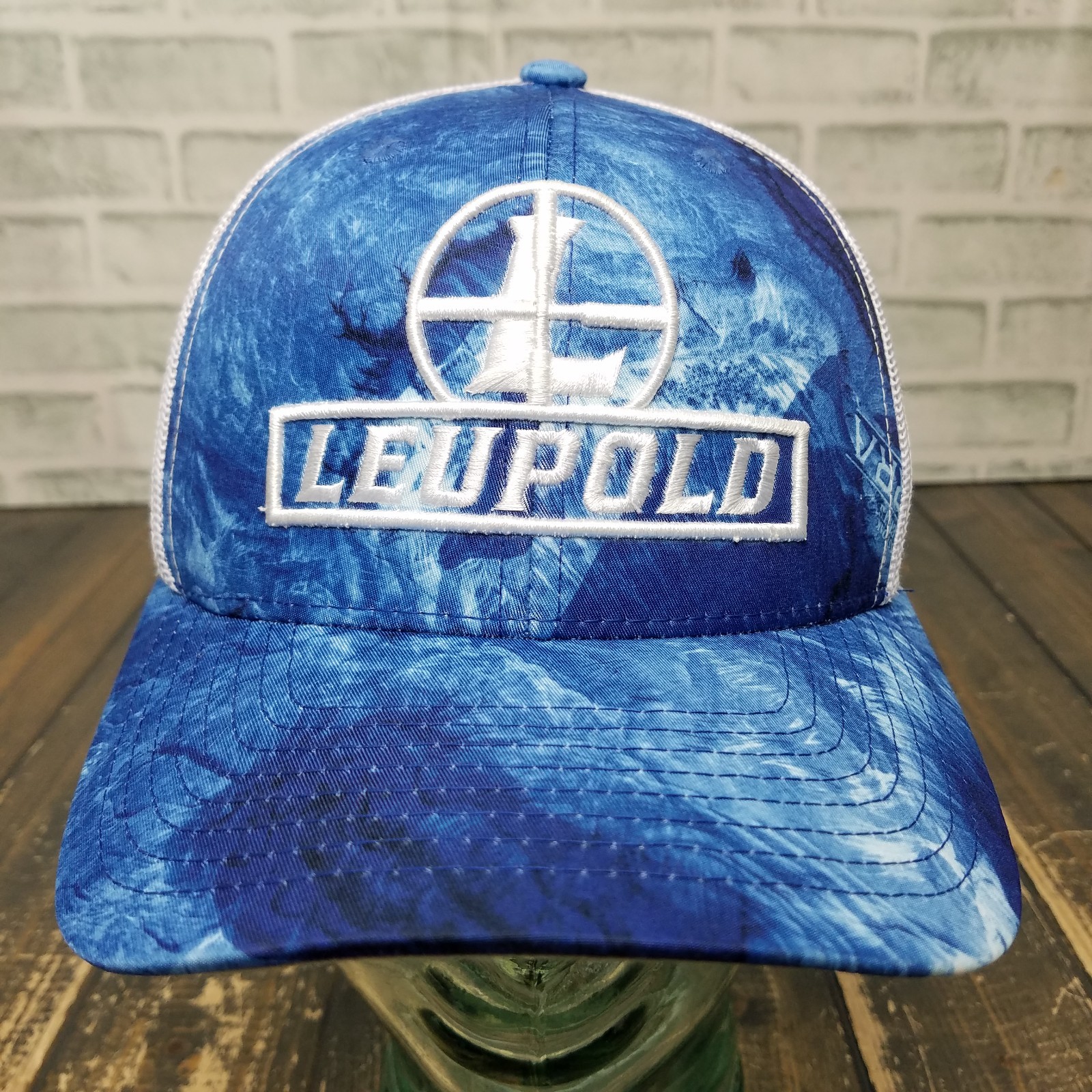 LEUPOLD Unisex Mid-Profile Snap-Back Casual Breathable Trucker Hat Prism White