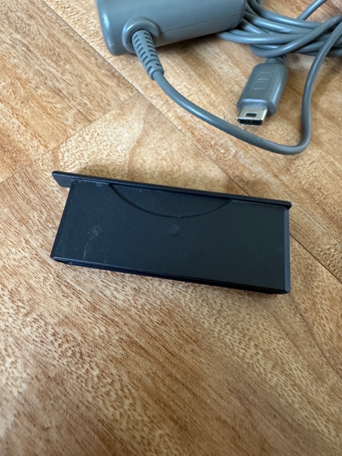Nintendo DS Charger + Stylus Accessories
