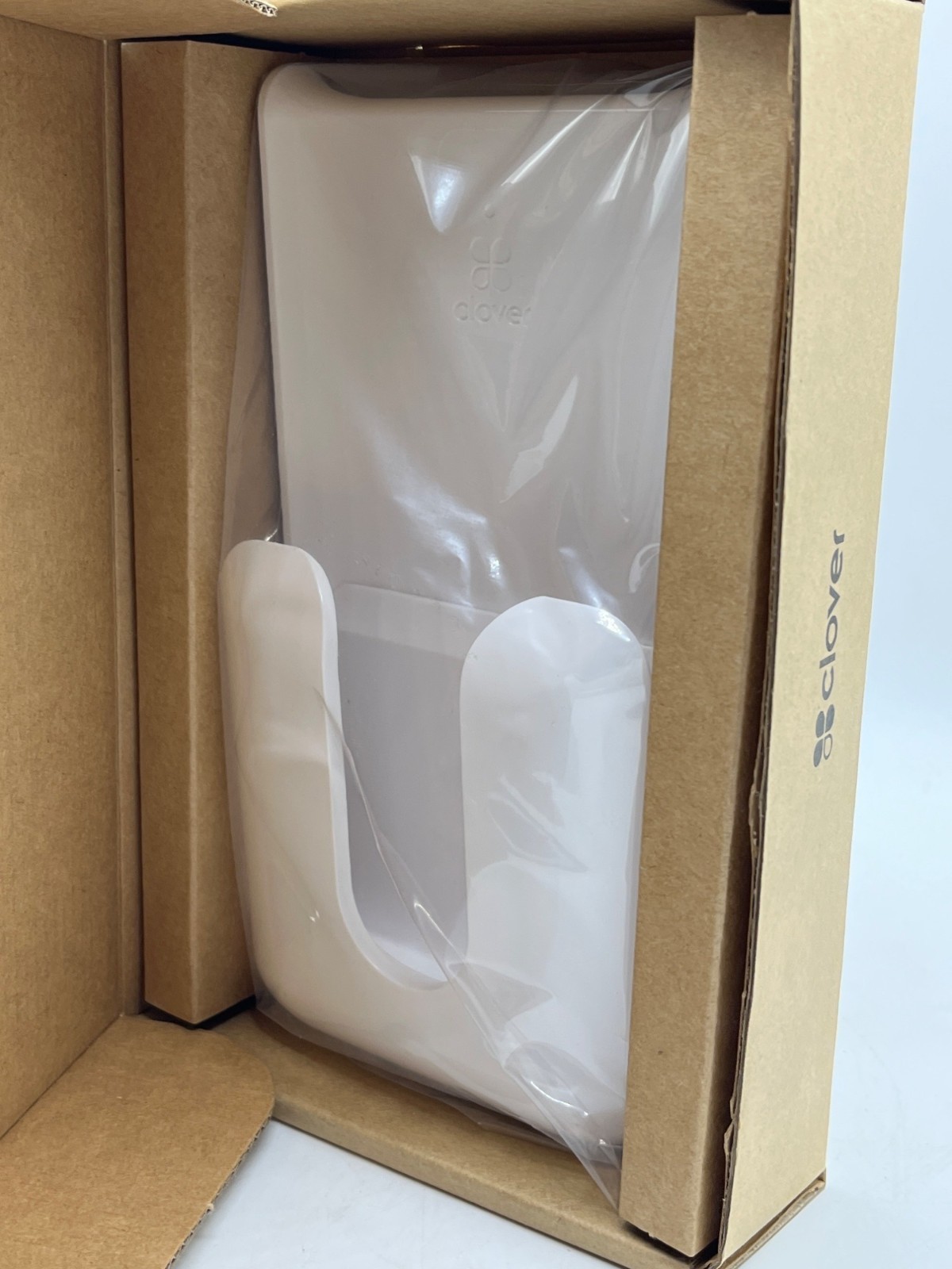 Clover Mobile Belt Clip Holder New in Box