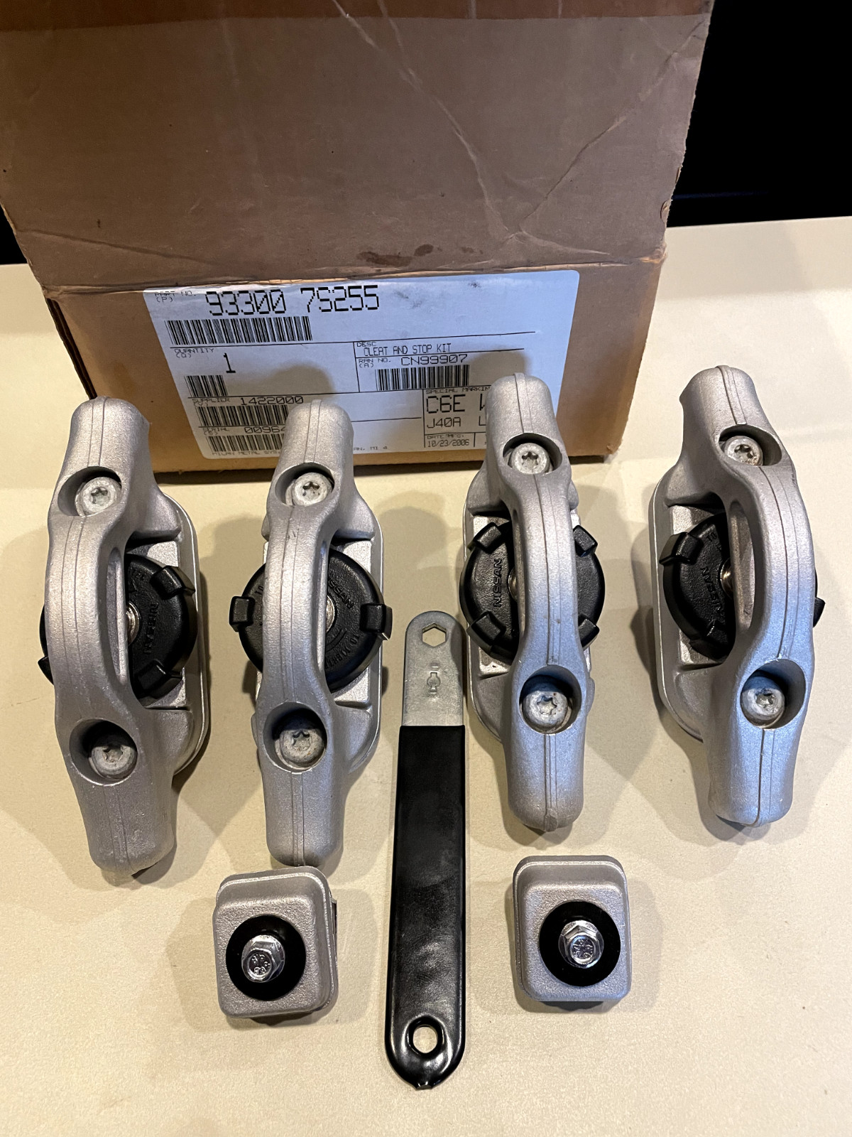 Nissan Frontier Titan Truck Bed Rail Cleat and Stop Kit PN 93300 7S255k like new
