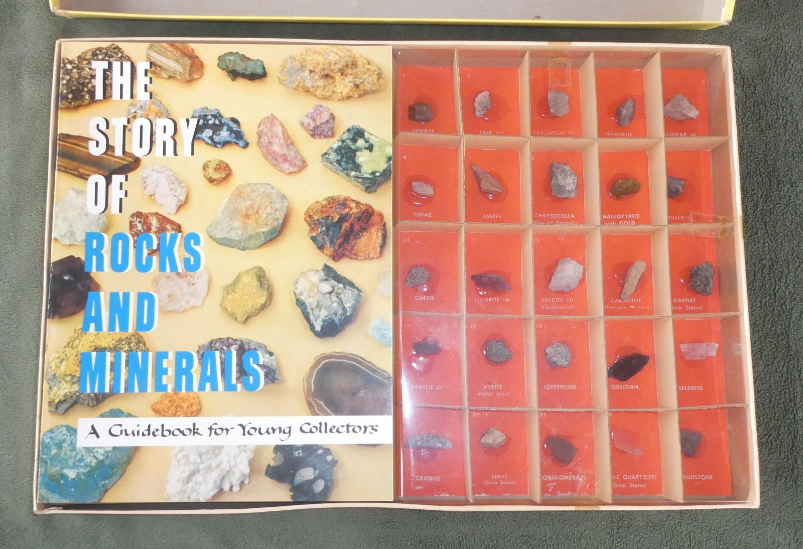 Vintage 1956 Harvey House Basic Kit of Rocks & Minerals Book & 25 Minerals (102)