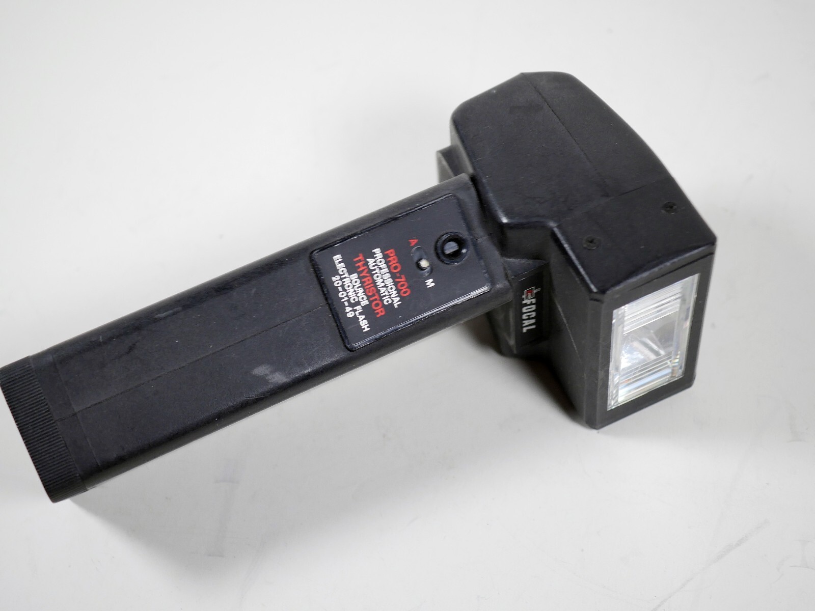 FOCAL pro-700 Thyristor Electronic Bounce Flash, TESTED & WORKING!