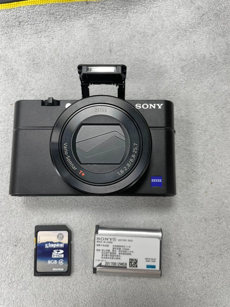 Sony Cyber-shot DSC-RX100 III 20.1MP Digital Camera RX100M3 Excellent 95% New