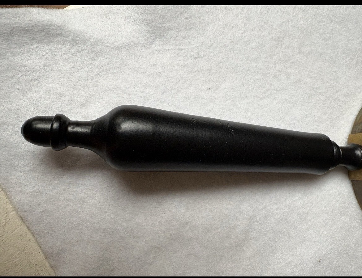 Handheld Magnifying Glass - Black Handle