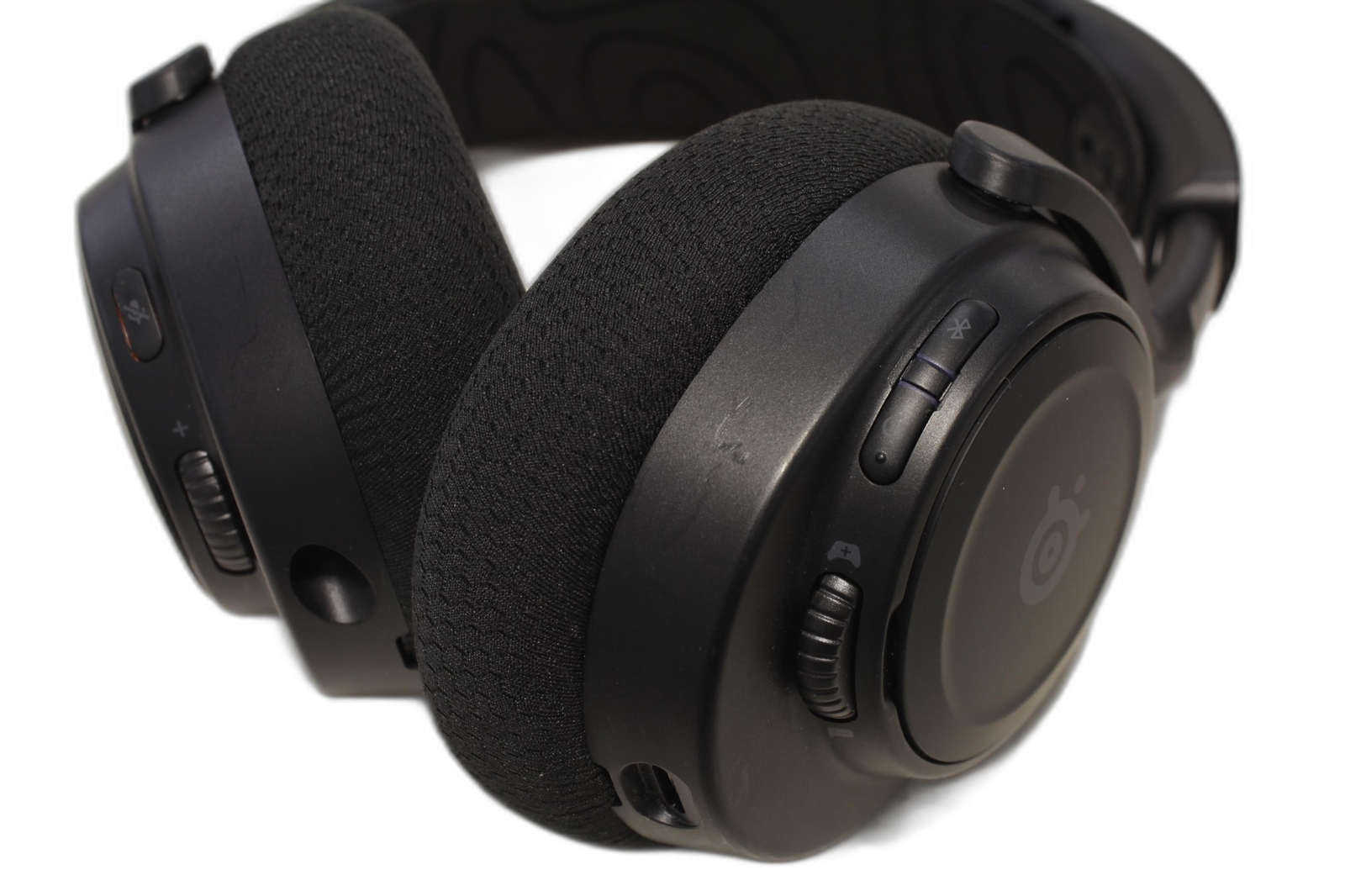 SteelSeries Arctis Nova 7 Headset with Retractable Microphone With Dongle