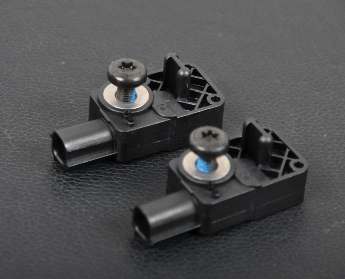 2Pcs OEM GM Cadillac Chevrolet GMC Buick Sensor NEW 13509729