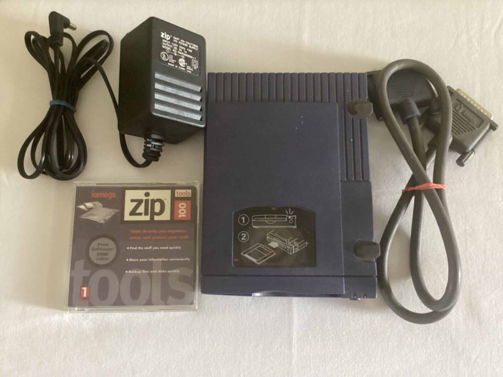 Iomega ZIP 100 External Parallel Port Zip Drive Z100P2 w/AC Adapter & Cable