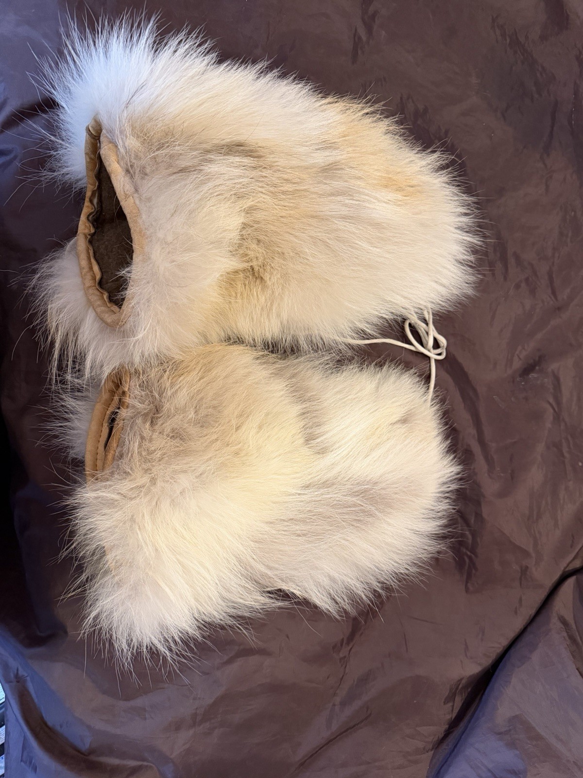 Alaskan Wolfe Mittens