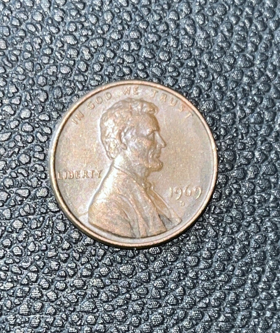 1969 D Lincoln Penny, Floating Roof, (errors)