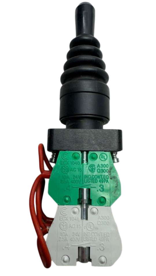 Automation Direct ECX3520 Momentary Toggle Switch 4-Position w/ECX1040 & ECX1041