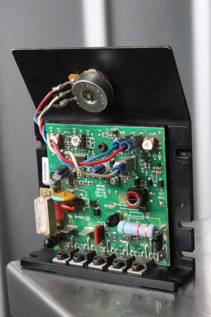 KB Electronics KBIC-120 Variable Speed DC Motor Control 9429L w 5k Potentiometer