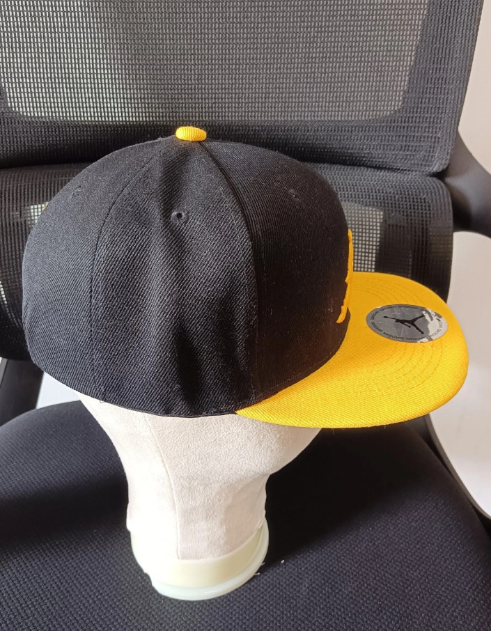 Air Jordan Black Cap Yellow Brim Jumpman Logo Snapback Flat Hat New Tags