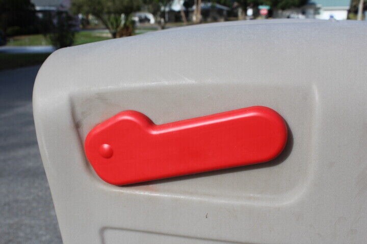 Step2 Step 2 Mailmaster Mailbox Plastic FLAG Replacement - New