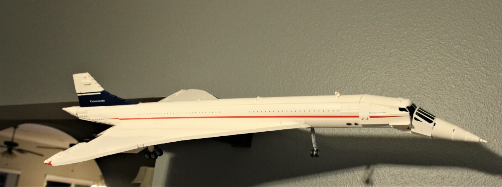 Ultimate Display Solutions wall mount display for Lego 10318 Concorde in flight