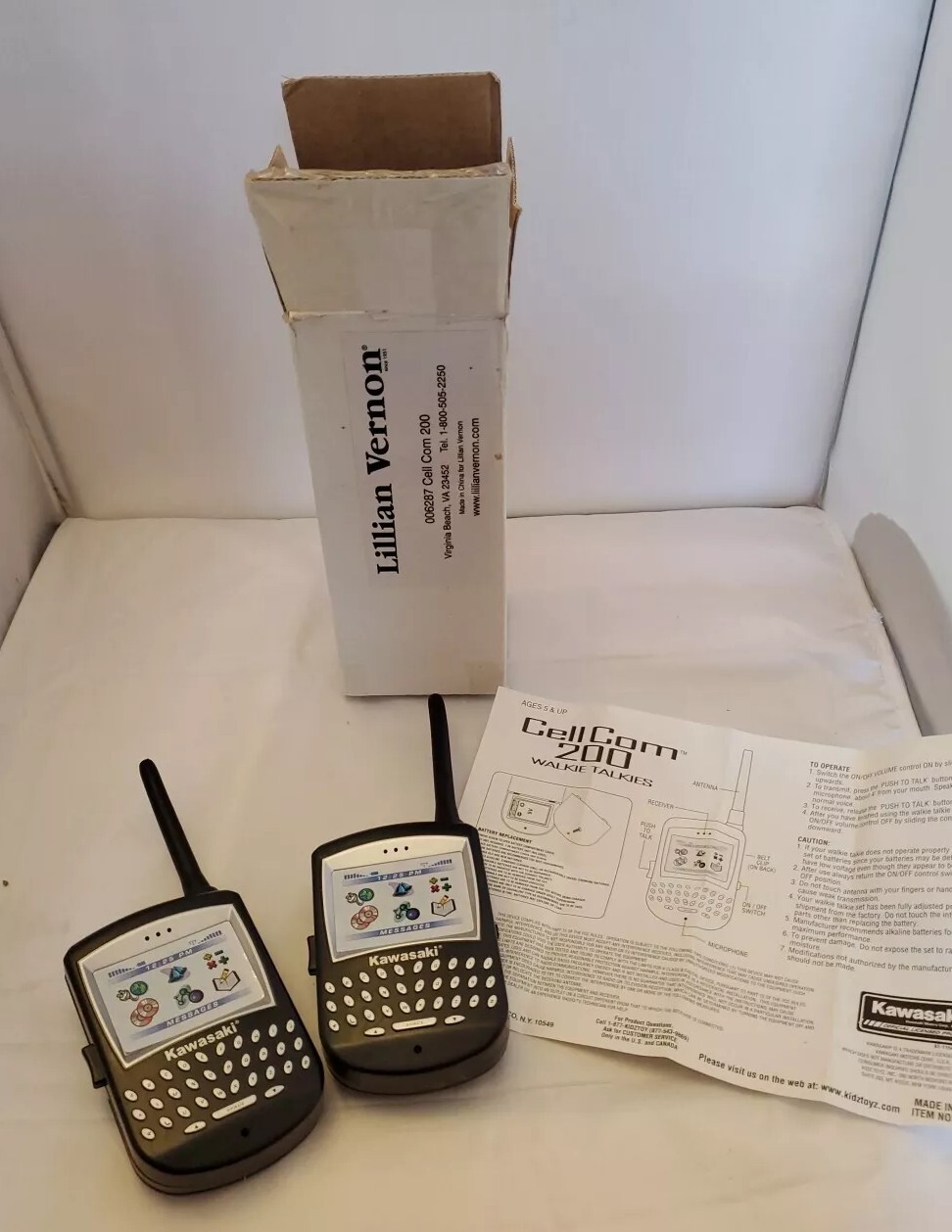 Kawaski Walkie Talkies Cell Com 200 Works Up To 200 Belt Clip 9 Volt batteries