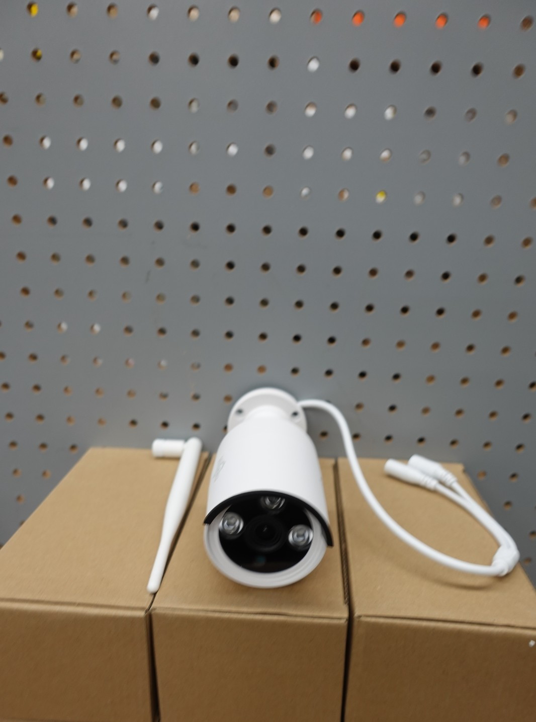 Hiseeu 8MP 16CH NVR Wireless 5G Wifi 3TB HDSecurity Camera System