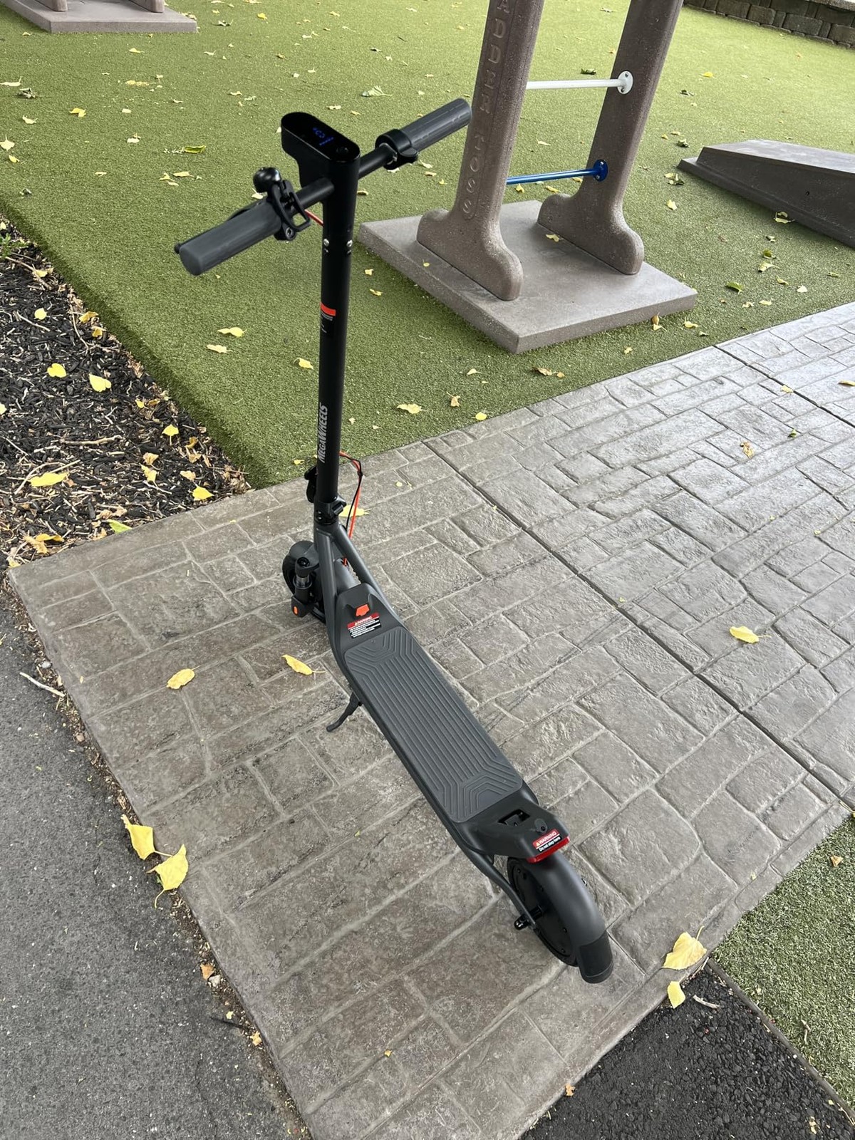 Electric Scooter Adults Teens Folding E-Scooter + APP Control & Shock Absorption