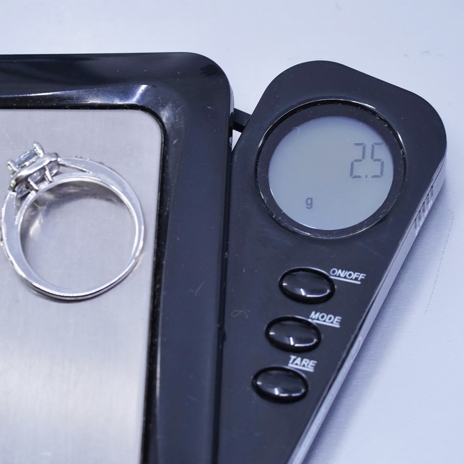 Size 7.25, vintage Sterling 925 silver statement engagement ring w/ cluster Cz
