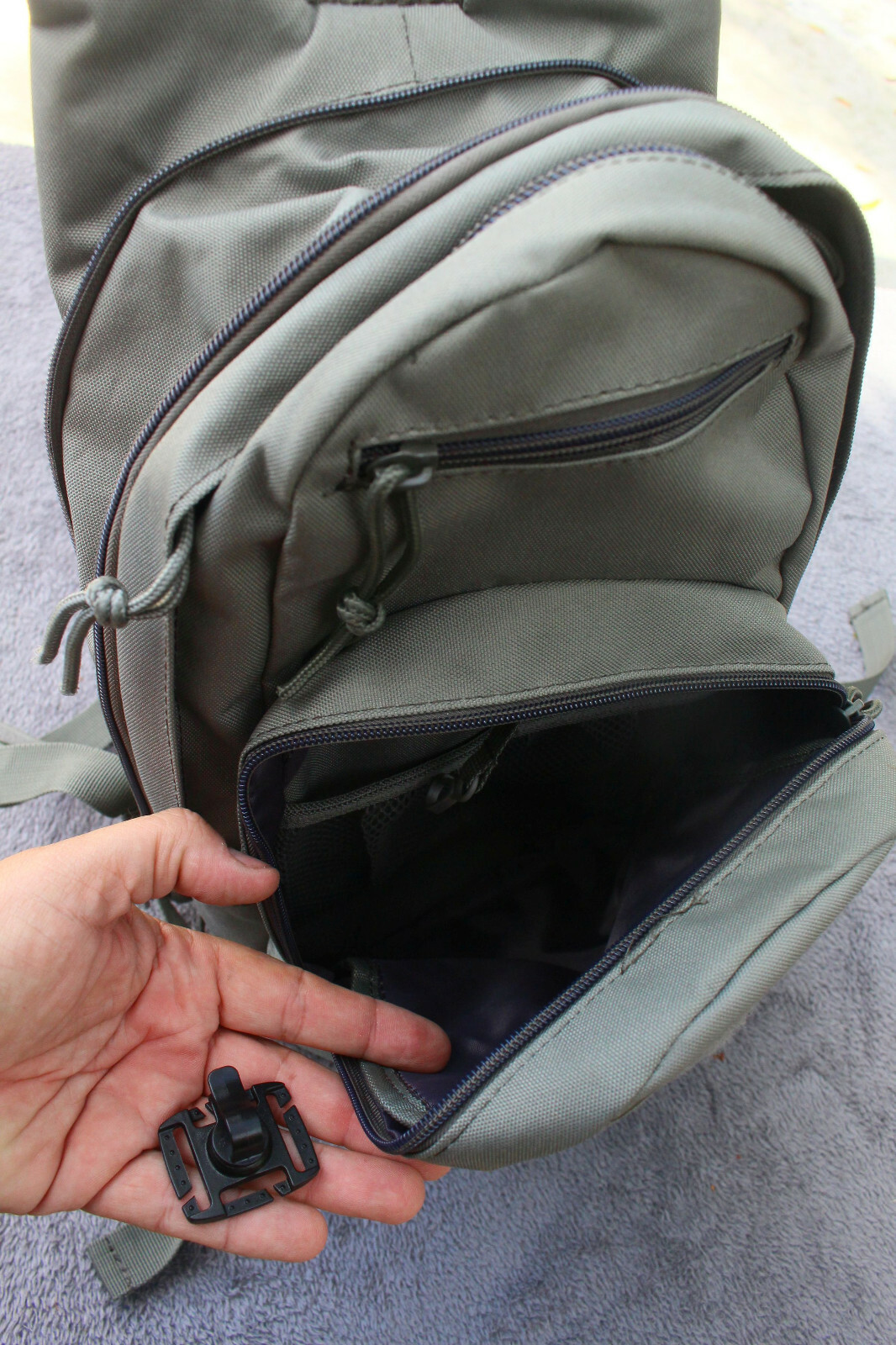 Small Light weight Day Back Pack Hydration backpack Molle Hook Loop Grey OS