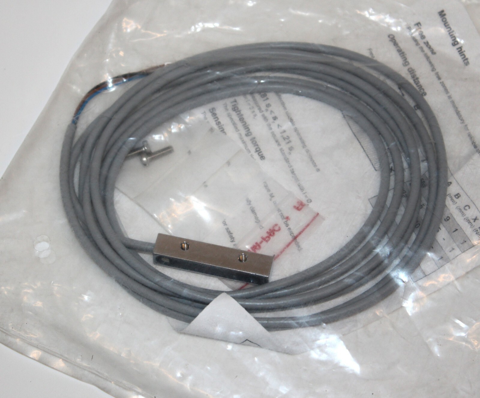 AUTOMATION DIRECT CR8-AP-3A Inductive Proximity Sensor: Rectangular, 3mm Range
